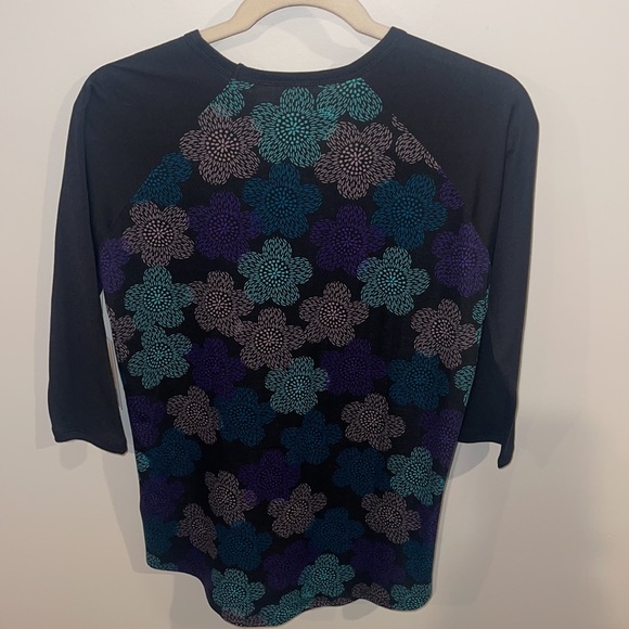 Lularoe Randy baseball T top size small - Picture 2 of 4